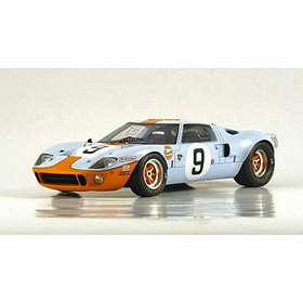 Ford GT 40 No.9 Winner 24H Le Mans 1968 - P. Rodriguez - L. Bianchi